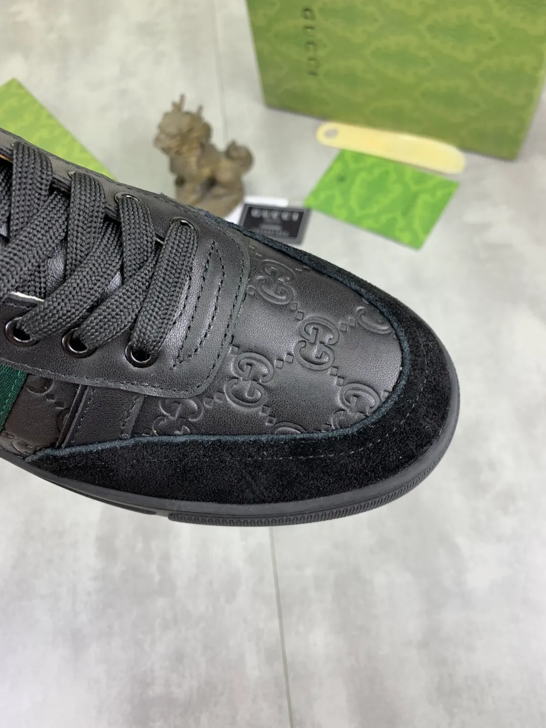 Men's shoes 💰P420 💰[New style]🆘 The latest model from Gucci GUCCI official website🎁Classic casual and fashionable men's shoes👟Best model💥The style is simple and elegant, exclusive for trendy men. Unique official website latest brand elements👑Gucci original decoration, fashionable and generous, original soft calfskin fabric➕Comfortable soft first-layer pigskin lining ✅The official website specifies the wear-resistant casual outsole, the classic model is taken in kind🎬Color: 4️⃣colors available😍Number: 38-44